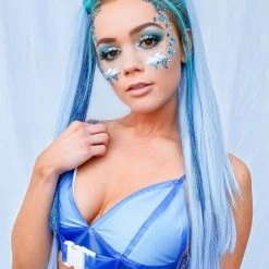 Clara Story Transcending Lucent Speed Clasp Triangle Top