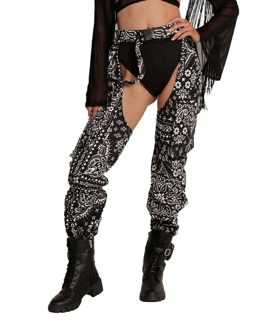 Hot & Delicious Black Bead Paisley Frenzy Speed Clasp Chaps Clothing