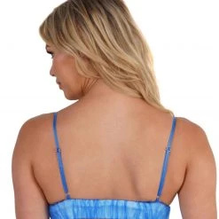 Clara Story Transcending Lucent Speed Clasp Triangle Top