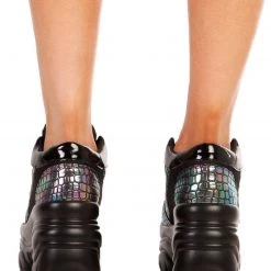 Shoes YRU X IHR Exclusive Matrixx Sneakers